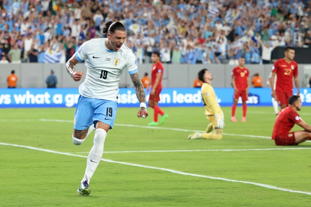Uruguay Golea A Bolivia Y Se Encamina A Cuartos De Final