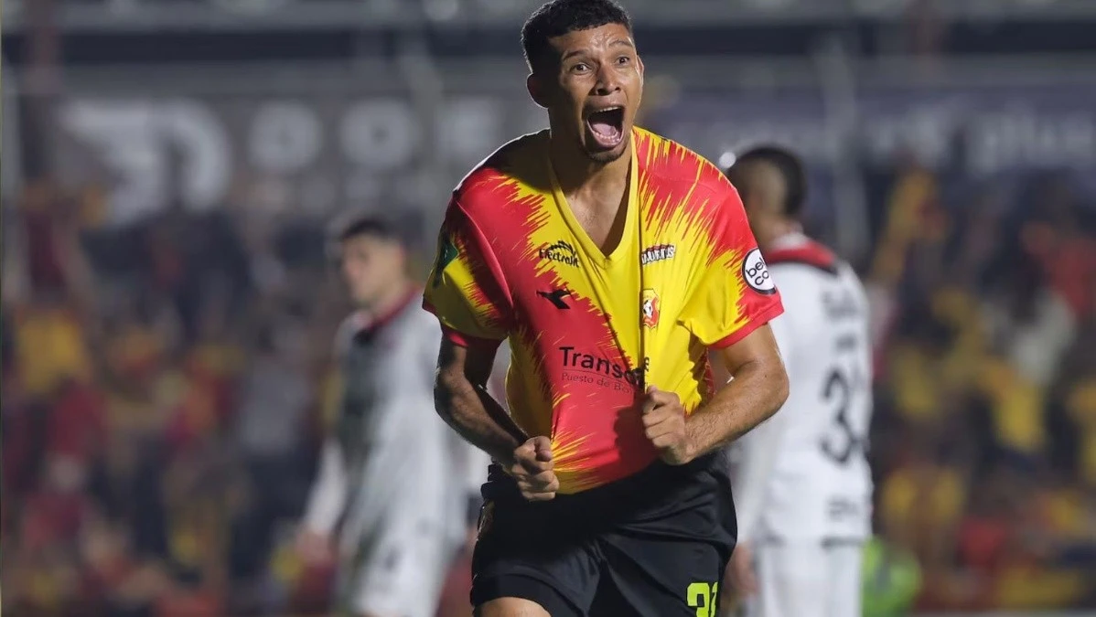 Hondureño getzel montes anota y le da el título al herediano en costa rica