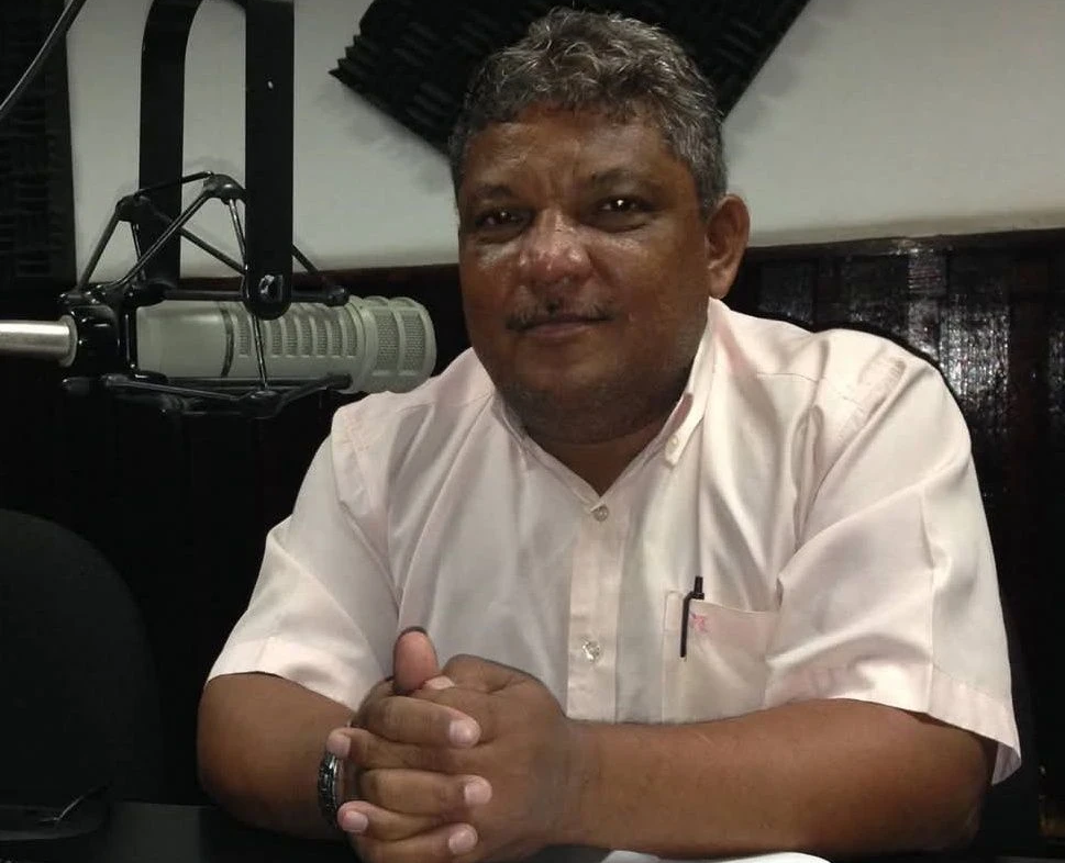 Luto en el periodismo deportivo de honduras por muerte del comunicador luis urbina