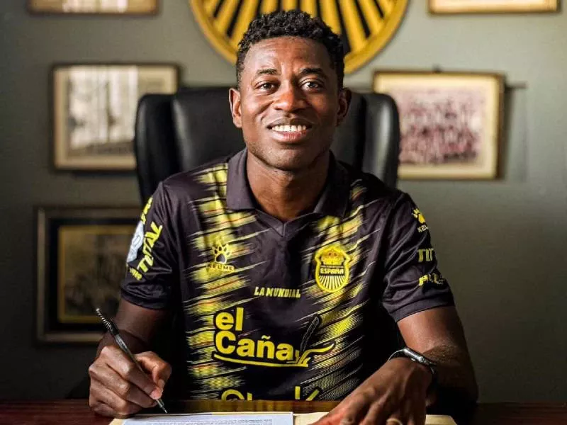 Wesly decas ficha por el real espana
